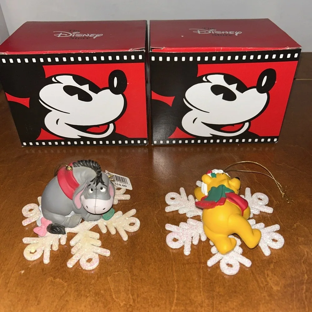 Disney Parks Winnie The Pooh &‎ Eeyore Snowflake Ornament Christmas Glitter Set